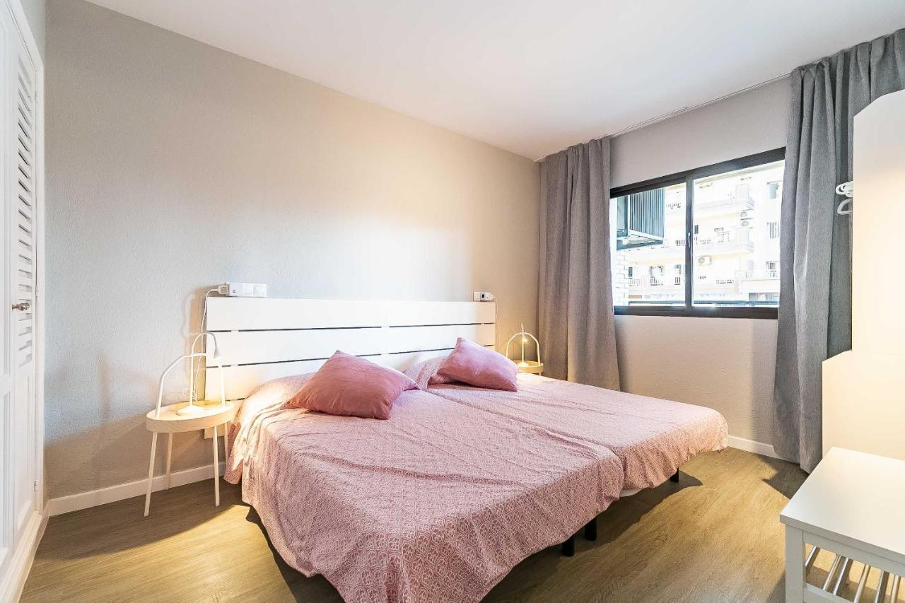 76-Lovely Beach Front Apartment In Fuengirola Buitenkant foto