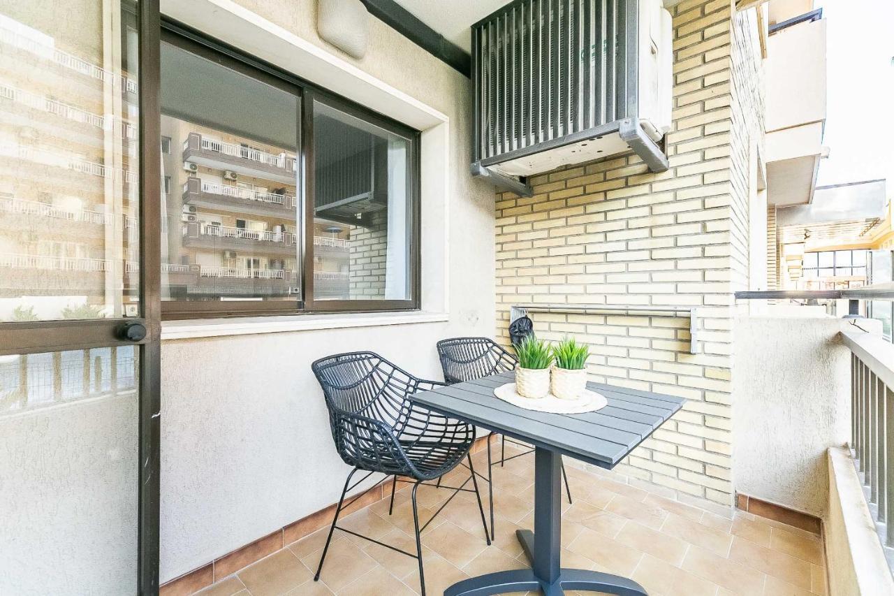 76-Lovely Beach Front Apartment In Fuengirola Buitenkant foto