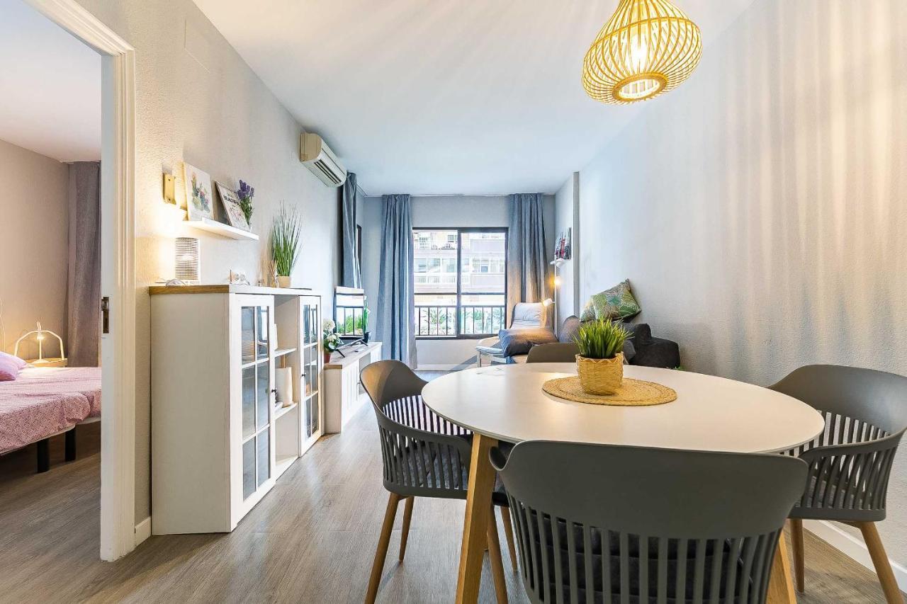 76-Lovely Beach Front Apartment In Fuengirola Buitenkant foto